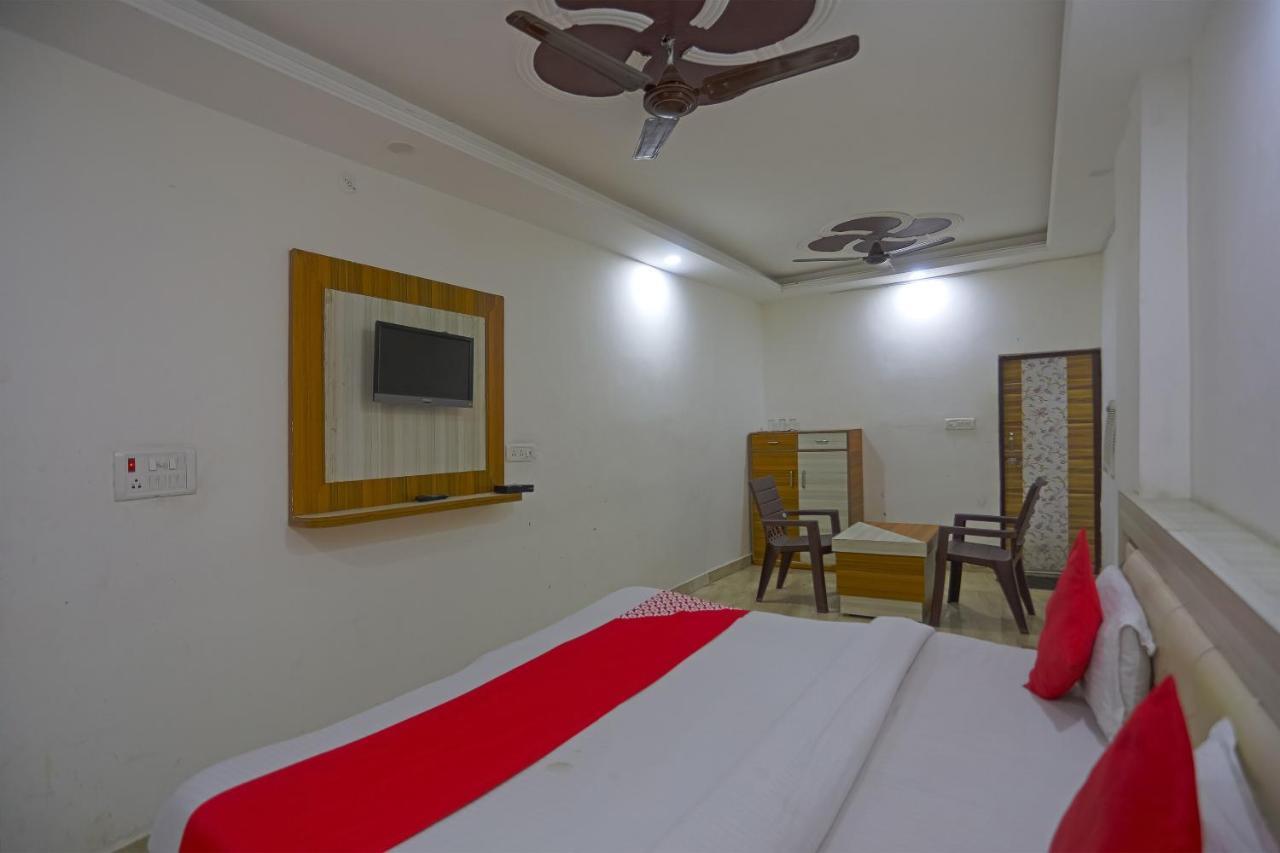Oyo Flagship 79289 Hotel Grand Keshav Ghaziabad Exterior foto