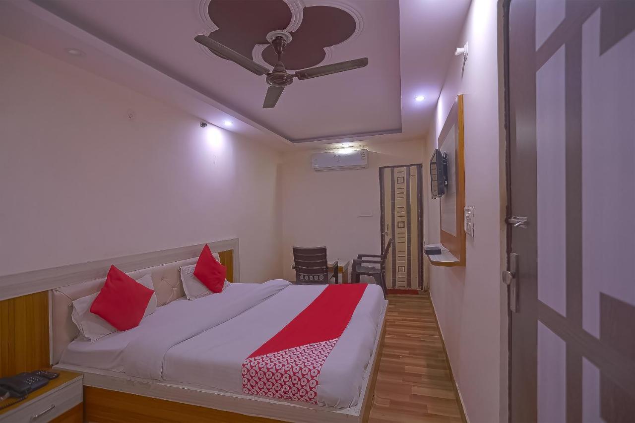 Oyo Flagship 79289 Hotel Grand Keshav Ghaziabad Exterior foto