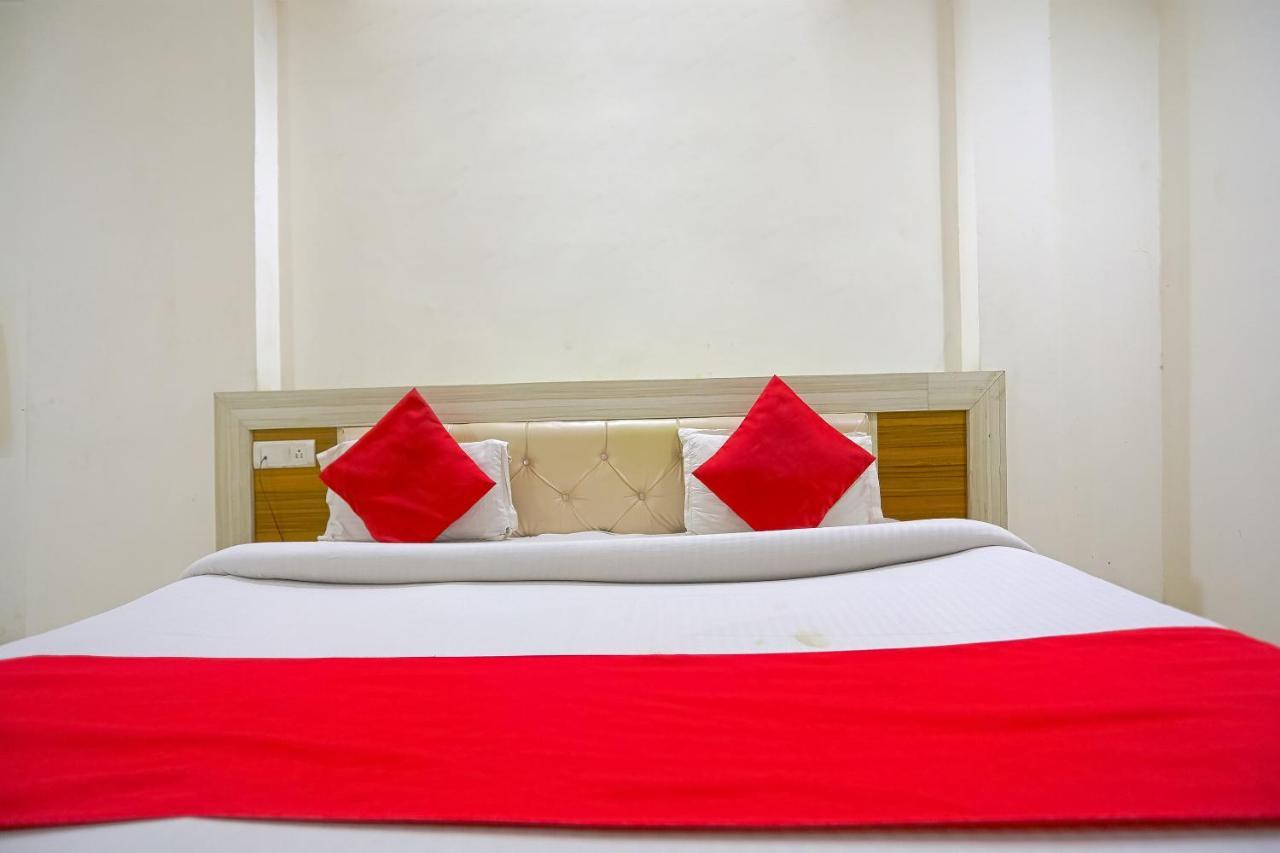 Oyo Flagship 79289 Hotel Grand Keshav Ghaziabad Exterior foto